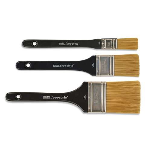 Liquitex® | free-style™ brushes ○ universal flat ○ synthetic 