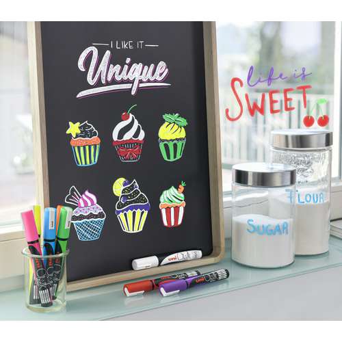 Customise a photo frame with Uni Chalk Markers
